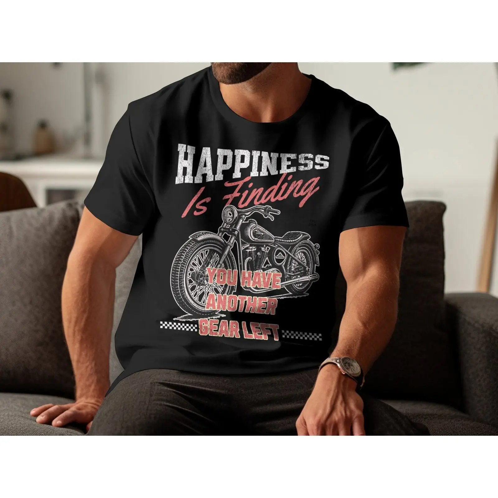 オートバイの幸福をテーマにしたTシャツ、バイカー風カジュアル - Motorcycle Gear Outfit のレビューと価格